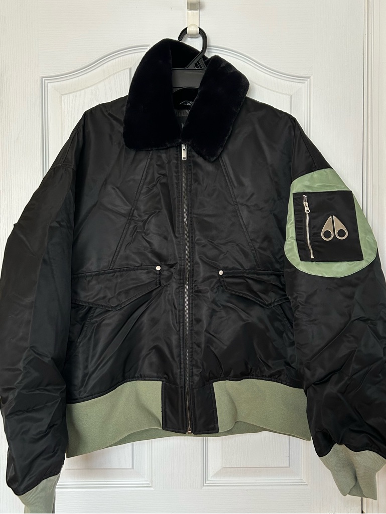 Moose Knuckles Black Jacket With Silver Logo Patch